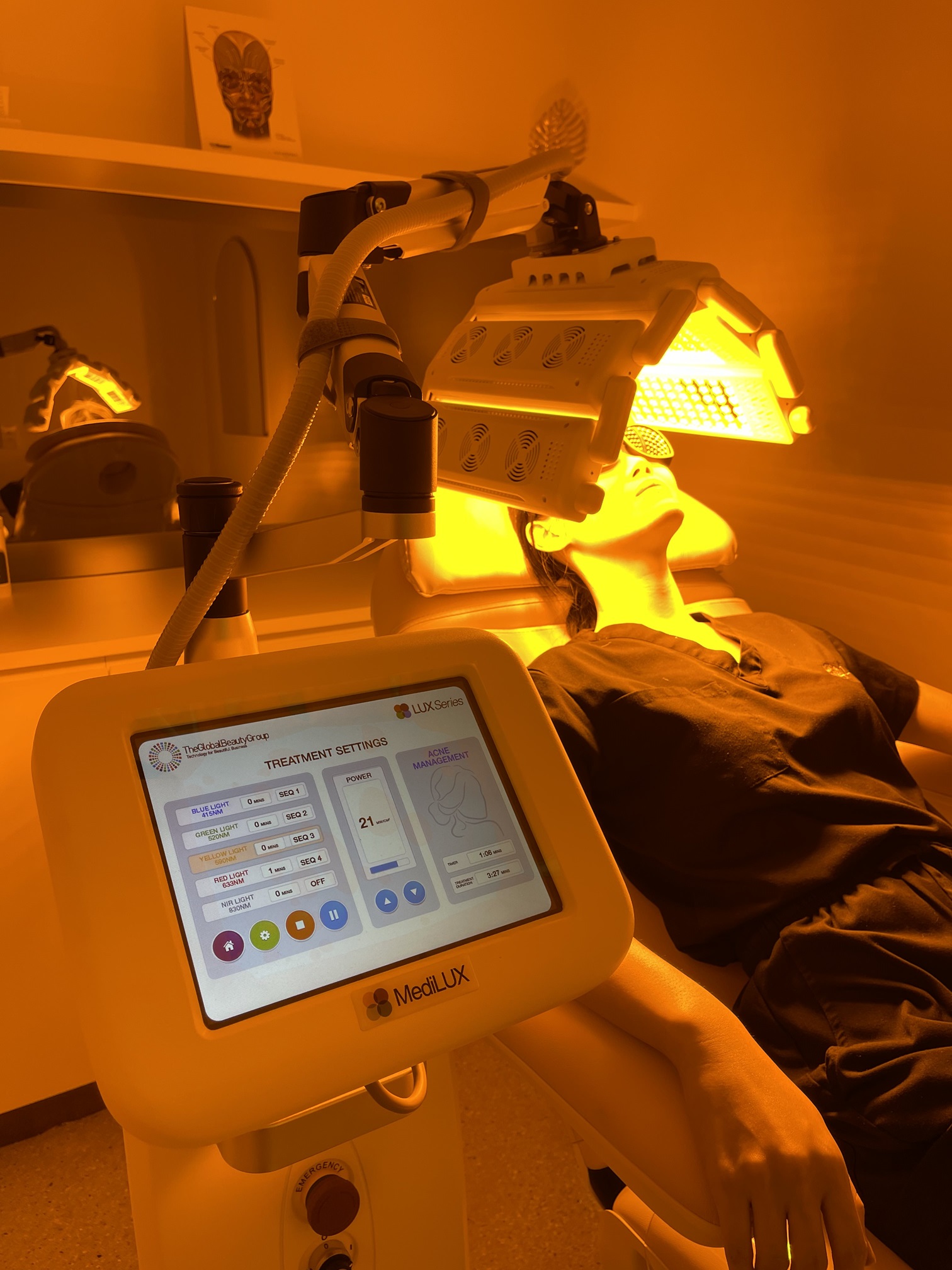 4 LED Light Therapy (Yellow)